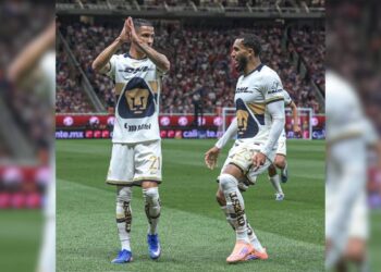 Uriel Antuna Chivas