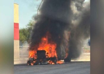 autobús de transporte en Nuevo Laredo