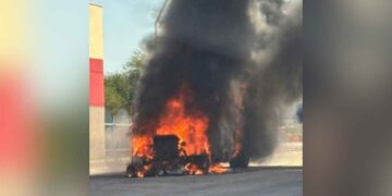 autobús de transporte en Nuevo Laredo