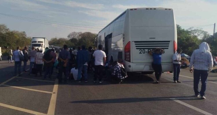 bloqueo en la Tampico a Tuxpan