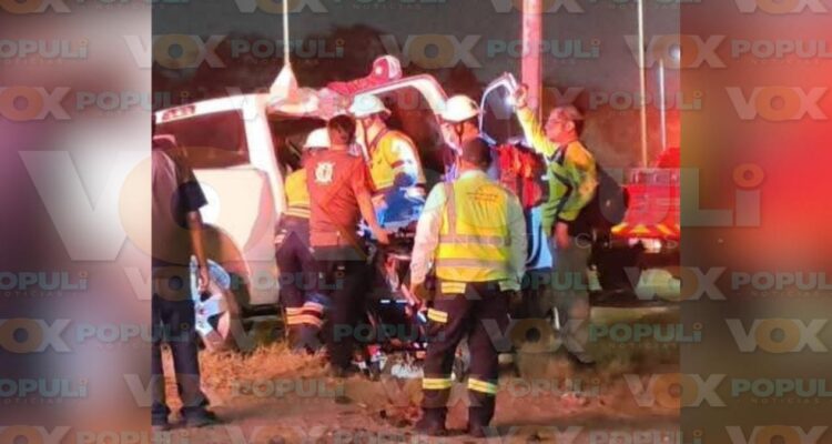 choque de camioneta contra poste Altamira