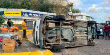 _choque y volcadura en Tampico