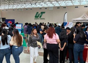Feria del Empleo y Estadías UTNL