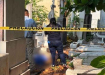 _hombre muerto en panteón El Mante