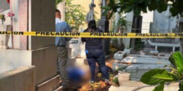 _hombre muerto en panteón El Mante