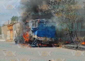 incendio de camión en Victoria