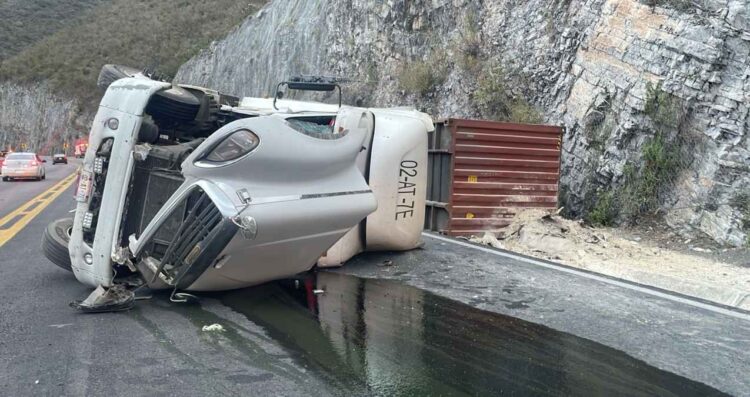 lesionados accidente en la Rumbo Nuevo Victoria