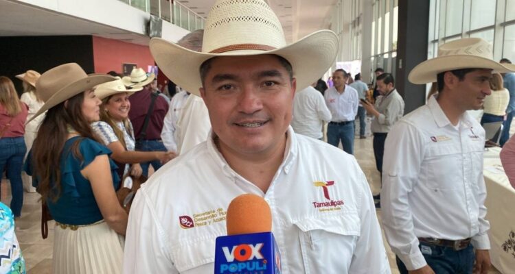 plaga de gusano barrenador ganado