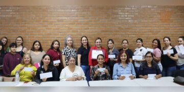 taller finanzas INMUJER Nuevo Laredo