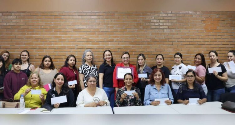 taller finanzas INMUJER Nuevo Laredo