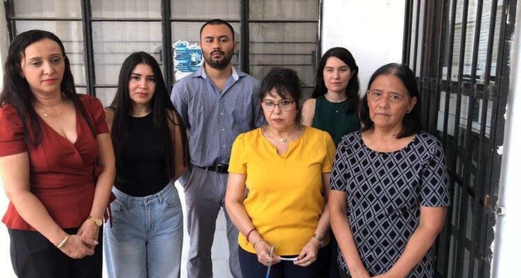 trabajadores federales bajo protesta