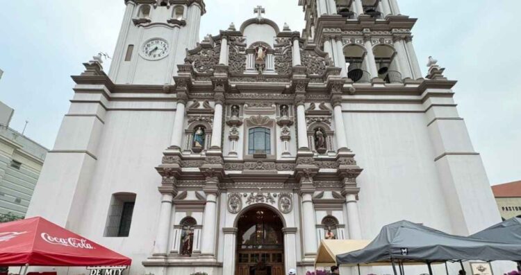 ¿A qué hora es la Vigilia Pascual en la Catedral Metropolitana de Monterrey, Nuevo León, este Sábado Santo