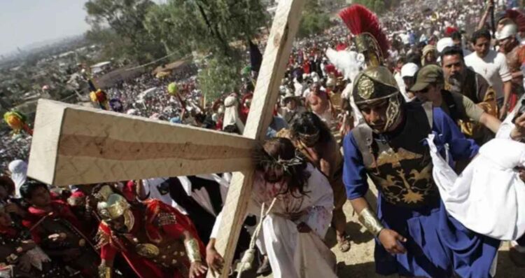 ¿A qué hora inicia y dónde ver la transmisión del Viacrucis de Iztapalapa 2026 en vivo?