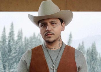 ¿Christian Nodal no es dueño de su nombre?