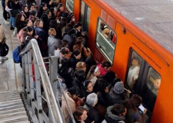 ¿Qué líneas del Metro de la Ciudad de México presentan retrasos el dia de hoy