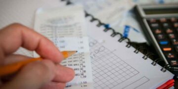 ¿Qué sucede si cometes discrepancias fiscales en tu declaración anual del SAT?