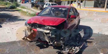 Acelerado cruza sin precaución y causa fuerte choque en Ciudad Victoria, Tamaulipas