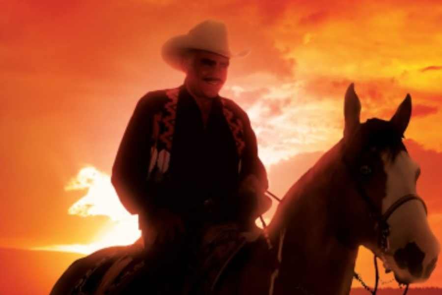 Ángela Aguilar divide opiniones por dueto con Vicente Fernández