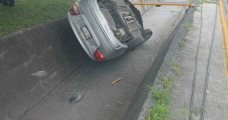 volcadura Fraccionamiento Joyas de Anáhuac