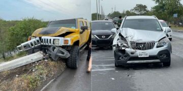 Aparatoso accidente camionetas en Matamoros