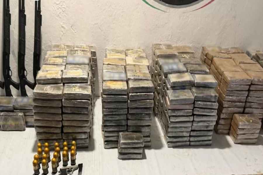 Aseguran armas y más de 600 kilos de cocaína en Tapachula, Chiapas 