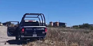 Ataque armado deja dos hombres sin vida en aeropista de Chihuahua