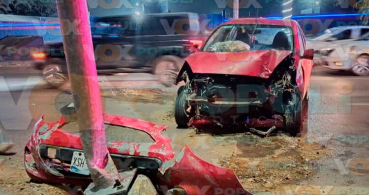 Automovilista poste en Altamira