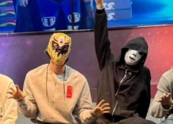 BTS sorprende con máscaras de lucha libre en México