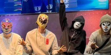 BTS sorprende con máscaras de lucha libre en México