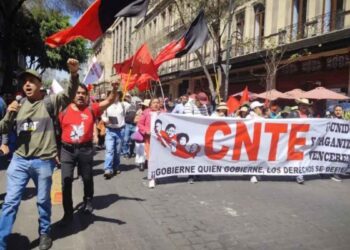 CNTE críticas calendario escolar
