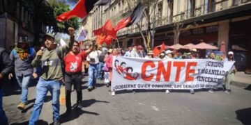 CNTE críticas calendario escolar