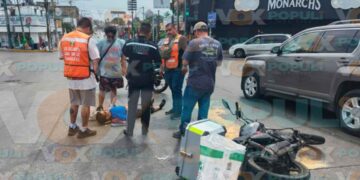 Camioneta motociclista en Tampico