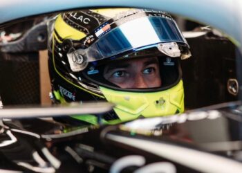 Checo Pérez Liam Lawson
