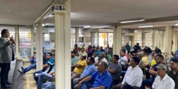 Choferes de transporte público reciben curso de “Inteligencia Emocional” en Matamoros, Tamaulipas