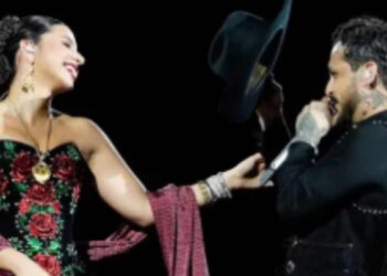 Christian Nodal envía importante mensaje de amor en pleno concierto