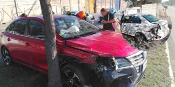 Colisión entre dos vehículos deja varios heridos en Guadalupe, Nuevo León