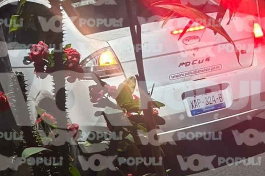 Conductor choca contra camioneta estacionada y huye en Tampico, Tamaulipas