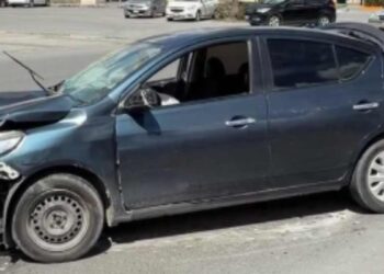 Conductor choca contra palma  y sale ileso en Matamoros, Tamaulipas