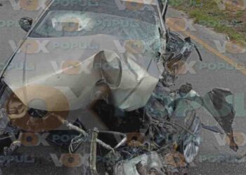 Conductor destroza su auto tras chocar en Altamira, Tamaulipas