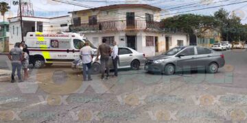 Conductor omite alto y lesiona a mujer embarazada en Ciudad Victoria, Tamaulipas