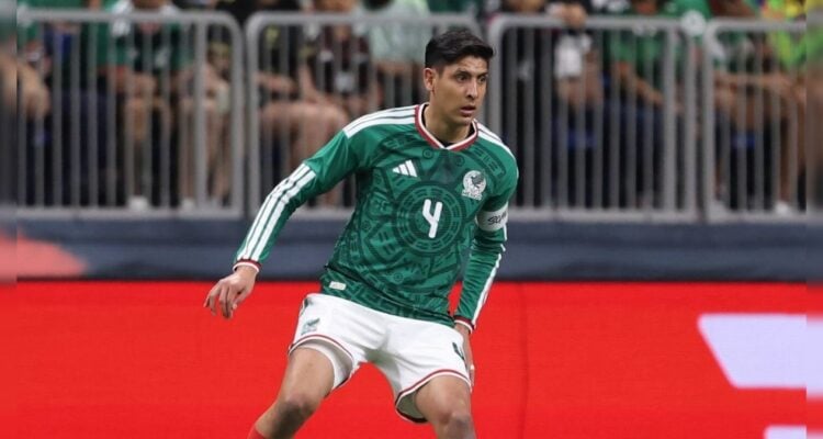 Edson Álvarez Tri