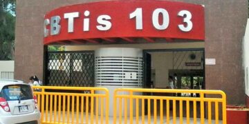 Embarazo no frena estudios de dos alumnas en CBTis 103 de Cd. Madero, Tamaulipas