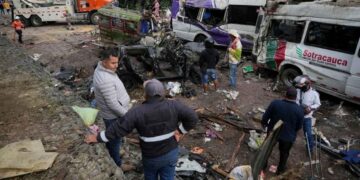 En zona rural de Colombia, enfrentamiento entre guerrillas deja muertos