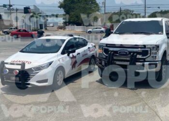 Estudiante en motocicleta resulta lesionado al chocar contra camioneta en Altamira, Tamaulipas