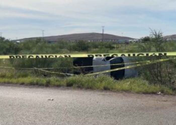 conductor sin vida volcadura Nuevo Laredo
