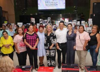 Festejan Lucy y “Lalo” a las mamás de Victoria, Tamaulipas
