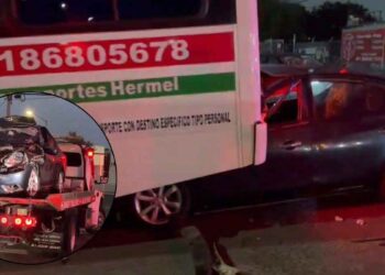 Fuerte colisión en Apodaca, Nuevo León, deja a una pareja prensada
