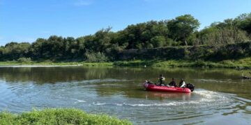 Hallan sin vida a joven que fue arrastrado por la corriente en un río de Cadereyta, NL