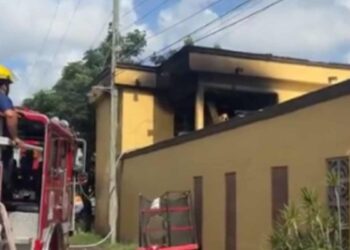 Incendio moviliza a Bomberos en vivienda de Matamoros, Tamaulipas