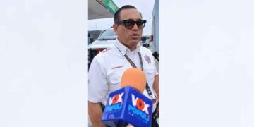 Inicia operativo para retirar polarizado de vehículos en Nuevo Laredo, Tamaulipas